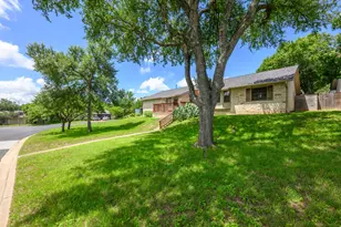 7210 Smokey Hill Rd, Austin, TX 78736 - Photo 3
