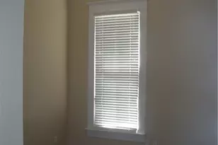 915 W 23rd St, Austin, TX 78705 - Photo 17