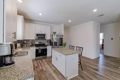 1620 Holly Lake Drive, Leander, TX 78641 - Photo 5
