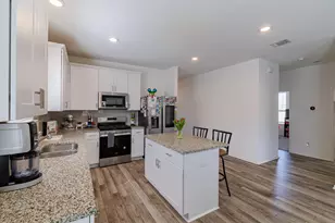 1620 Holly Lk Dr, Leander, TX 78641 - Photo 5