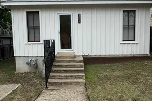 2004 Rosewood Ave, Austin, TX 78702 - Photo 1