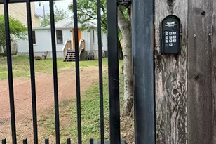 2004 Rosewood Ave, Austin, TX 78702 - Photo 29