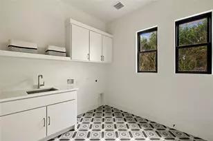 2502 Greenlawn Pkwy, Austin, TX 78757 - Photo 15
