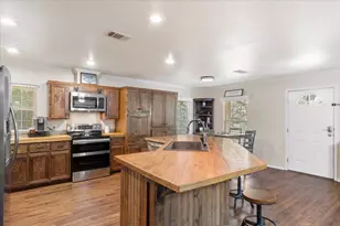 111 Lazy Trail Ct, Liberty Hill, TX 78642 - Photo 7