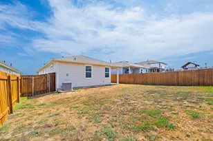 132 Scarborough Wy, San Marcos, TX 78666 - Photo 29