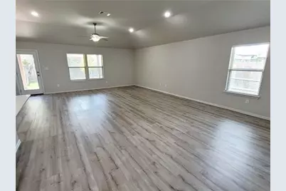 300 Bright Star Lane, Georgetown, TX 78628 - Photo 7