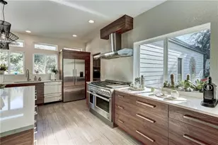 6 Sugar Creek Dr, West Lake Hills, TX 78746 - Photo 15