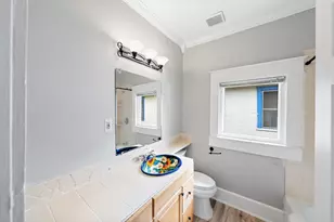 2032 E Cesar Chavez St, Austin, TX 78702 - Photo 15