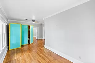 2032 E Cesar Chavez St, Austin, TX 78702 - Photo 13