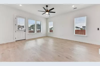 12109 Fennec Way, Austin, TX 78758 - Photo 5