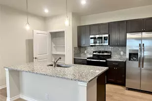 506 War Admiral Dr, Jarrell, TX 76537 - Photo 11