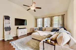 581 Middle Creek, Buda, TX 78610 - Photo 5