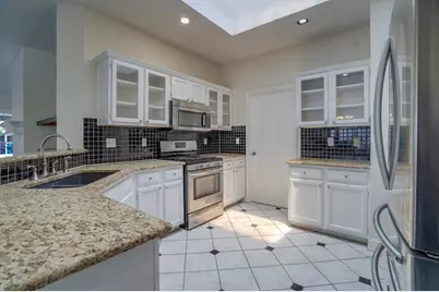 17004 Bishopsgate Drive, Pflugerville, TX 78660 - Photo 5