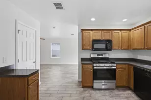 12704 St Thomas Dr, Del Valle, TX 78617 - Photo 9
