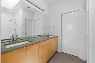 1302 S 5th St, Austin, TX 78704 - Photo 19