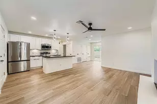 10710 Crestview Dr, Jonestown, TX 78645 - Photo 7