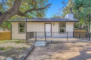 10710 Crestview Dr, Jonestown, TX 78645 - Photo 1