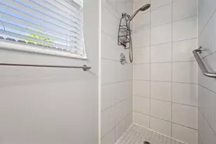 2712 Thrushwood Dr, Austin, TX 78757 - Photo 9