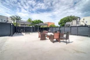 935 La Posada Dr, Austin, TX 78752 - Photo 27