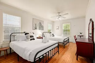 1406 Summit St, Austin, TX 78741 - Photo 9