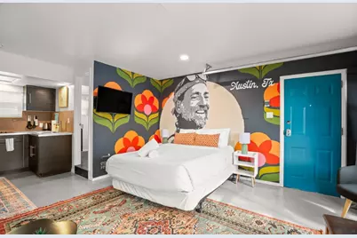 1406 Summit Street, Austin, TX 78741 - Photo 3