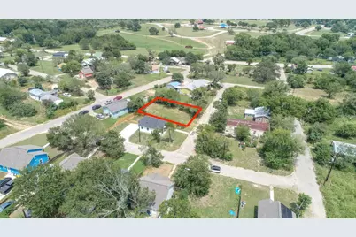 112 Field Street, Luling, TX 78648 - Photo 7