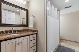 25207 Lakeview Dr, Spicewood, TX 78669 - Photo 19