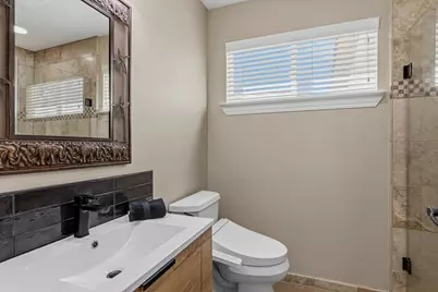 25207 Lake View Drive, Spicewood, TX 78669 - Photo 27