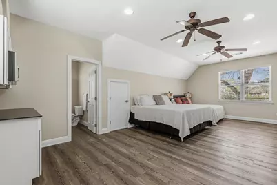 25207 Lake View Drive, Spicewood, TX 78669 - Photo 23