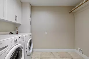 25207 Lakeview Dr, Spicewood, TX 78669 - Photo 29