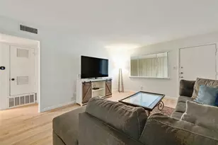 2303 East Side Dr, Austin, TX 78704 - Photo 9