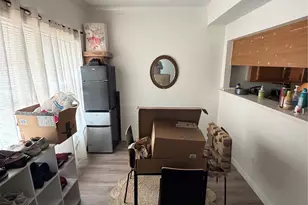 915 W 23rd St, Austin, TX 78705 - Photo 3