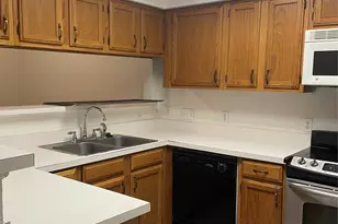 915 W 23rd St, Austin, TX 78705 - Photo 5
