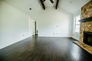 204 E Lakeshore Dr, Dripping Springs, TX 78620 - Photo 13