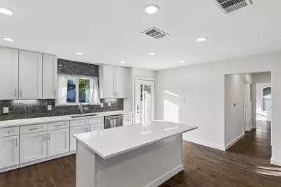 5304 Basswood Lane, Austin, TX 78723 - Photo 7