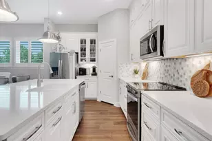 121 Monterey Oak Trl, Georgetown, TX 78628 - Photo 11