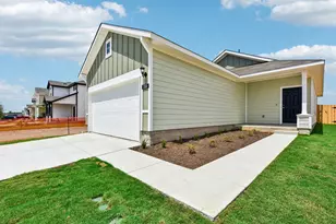 330 Golden Paint Trl, Liberty Hill, TX 78642 - Photo 3
