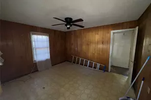 1115 Kirk Ave, Austin, TX 78702 - Photo 3