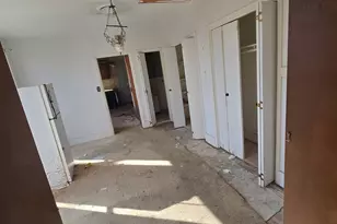 501 Green St, Rockdale, TX 76567 - Photo 9