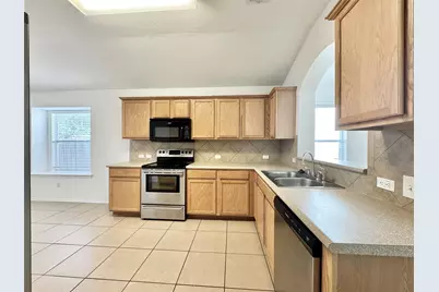 1015 Aiken Drive, Leander, TX 78641 - Photo 9