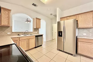 1015 Aiken Dr, Leander, TX 78641 - Photo 7