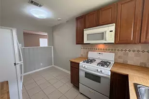 1307 Corona Dr, Austin, TX 78723 - Photo 11