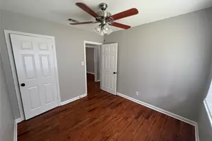 1307 Corona Dr, Austin, TX 78723 - Photo 13
