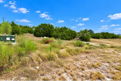 639 Butler Oaks, Bulverde, TX 78163 - Photo 7