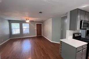 504 Clover Ct, Austin, TX 78745 - Photo 17