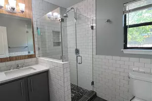 504 Clover Ct, Austin, TX 78745 - Photo 5