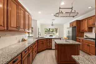 2004 Fountainwood Dr, Georgetown, TX 78633 - Photo 9