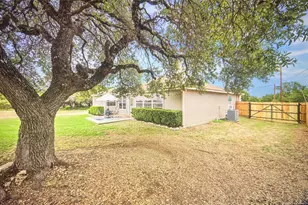 20701 Camel Back St, Lago Vista, TX 78645 - Photo 27