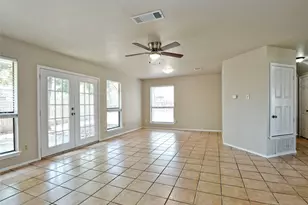 300 N Field St, Round Rock, TX 78681 - Photo 9