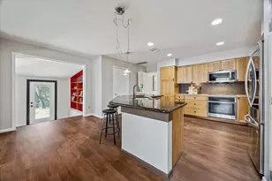 6810 Caudill Ln, Austin, TX 78738 - Photo 13